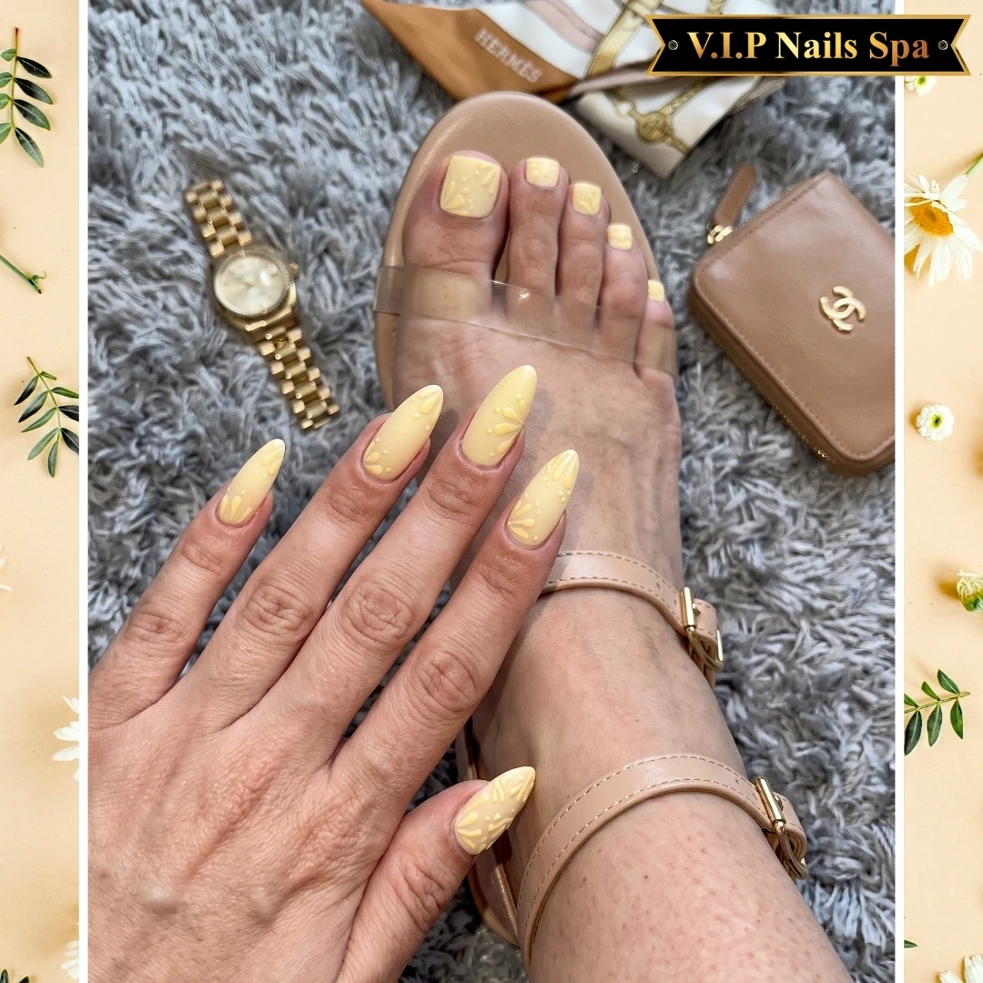 Nail elegance